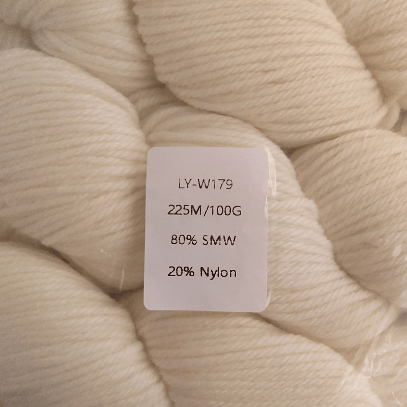 高級 ウール 上質YARN NZ メリノシーツ アイボリーホワイト 新品未使用 Loyalyarns 染色用毛糸 メリノ DK 合太 ウール80% ナイロン20% W179番