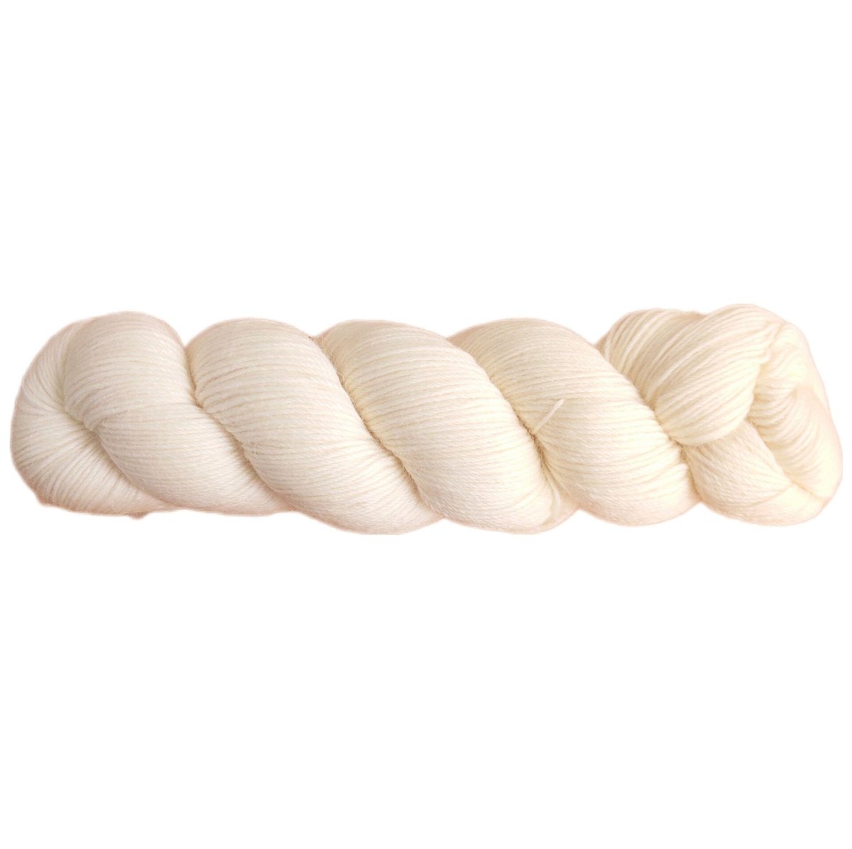 Loyalyarns 染色用毛糸　メリノ　4ply ウール80%　ナイロン20% Loyalyarns 染色用毛糸 4ply ウール60% アルパカ20% ナイロン20% W3
