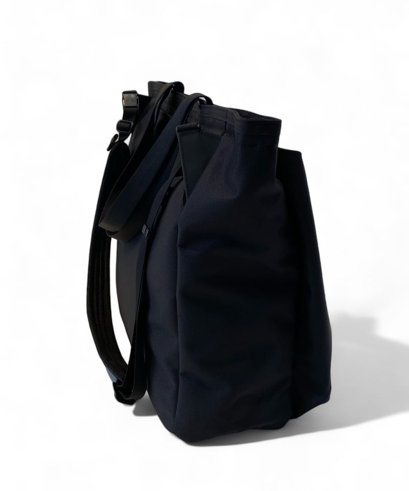 MONOLITH / SHOOTING TOTE PRO M BLACK | YURAGI