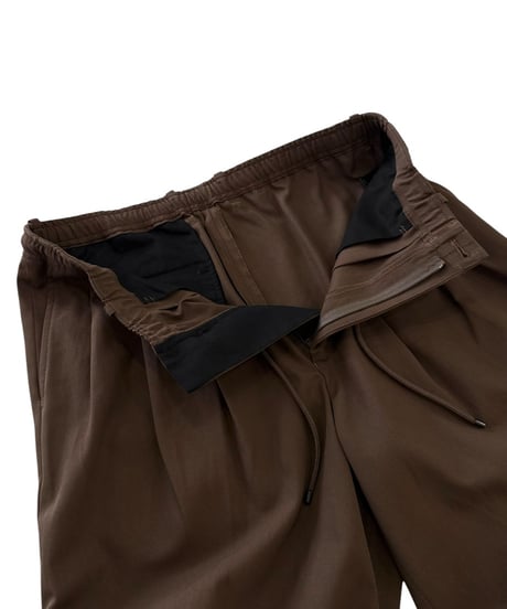 【26SS】 MARKAWARE / Organic Cotton Voile Yarn Twill Triple Pleated Easy Trousers -Burnt umber-