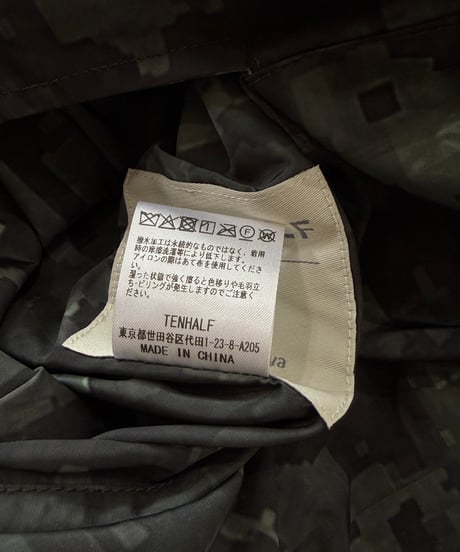 【26SS】 TENHALF / REVERSIBLE MOUNTAIN PARKER -BLACK-