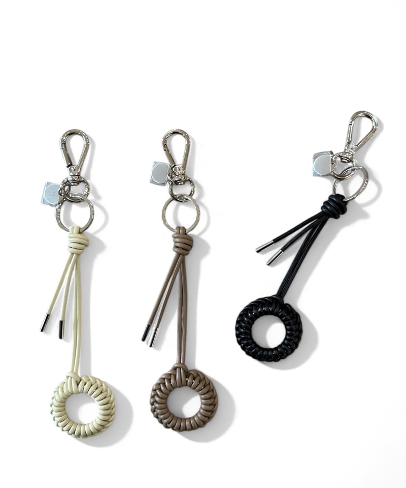 ITTI / CRISTY KNOT FINGER CIRCLE CHARM / RAPTO