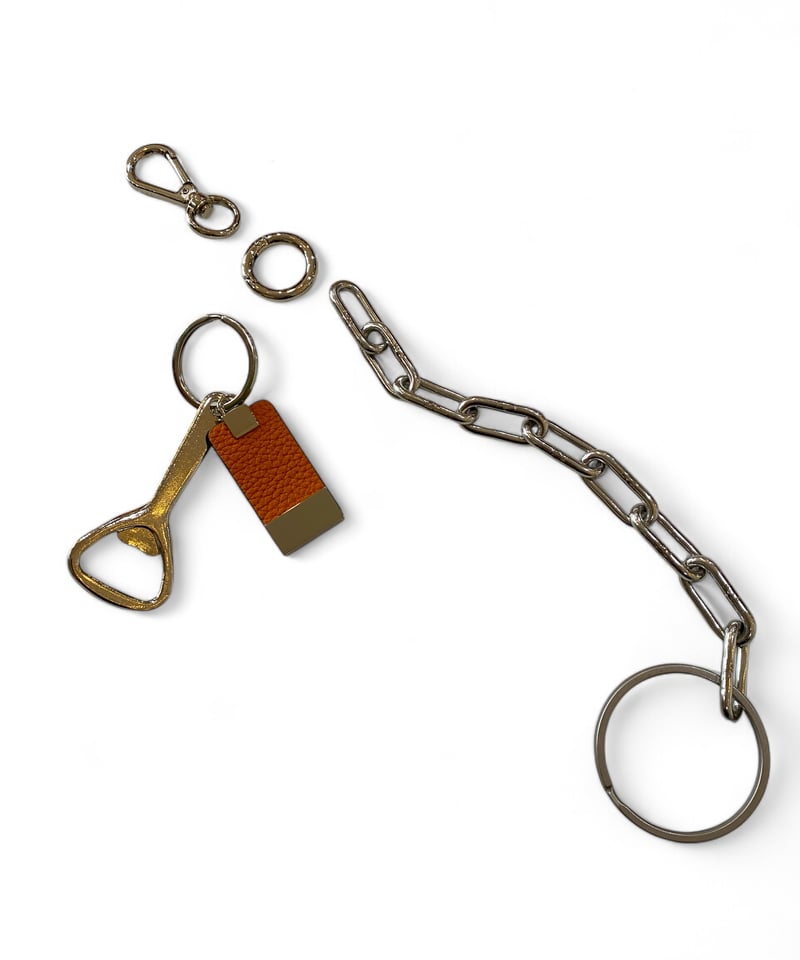 ITTI / CRISTY POLICE CHAIN CHARM / DIPLO FJORD