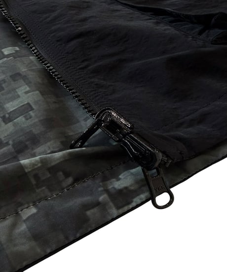 【26SS】 TENHALF / REVERSIBLE MOUNTAIN PARKER -BLACK-