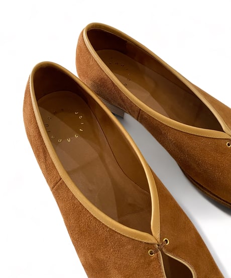 Post Production / Tear Pumps -Lamb Suede-