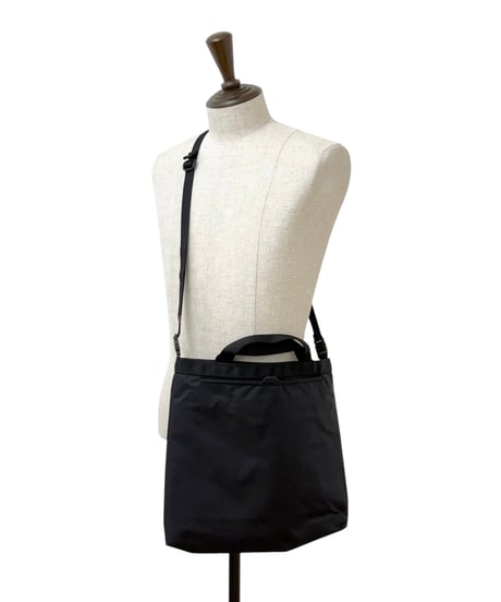 MONOLITH / TOTE SHOULDER STANDARD M -BLACK-