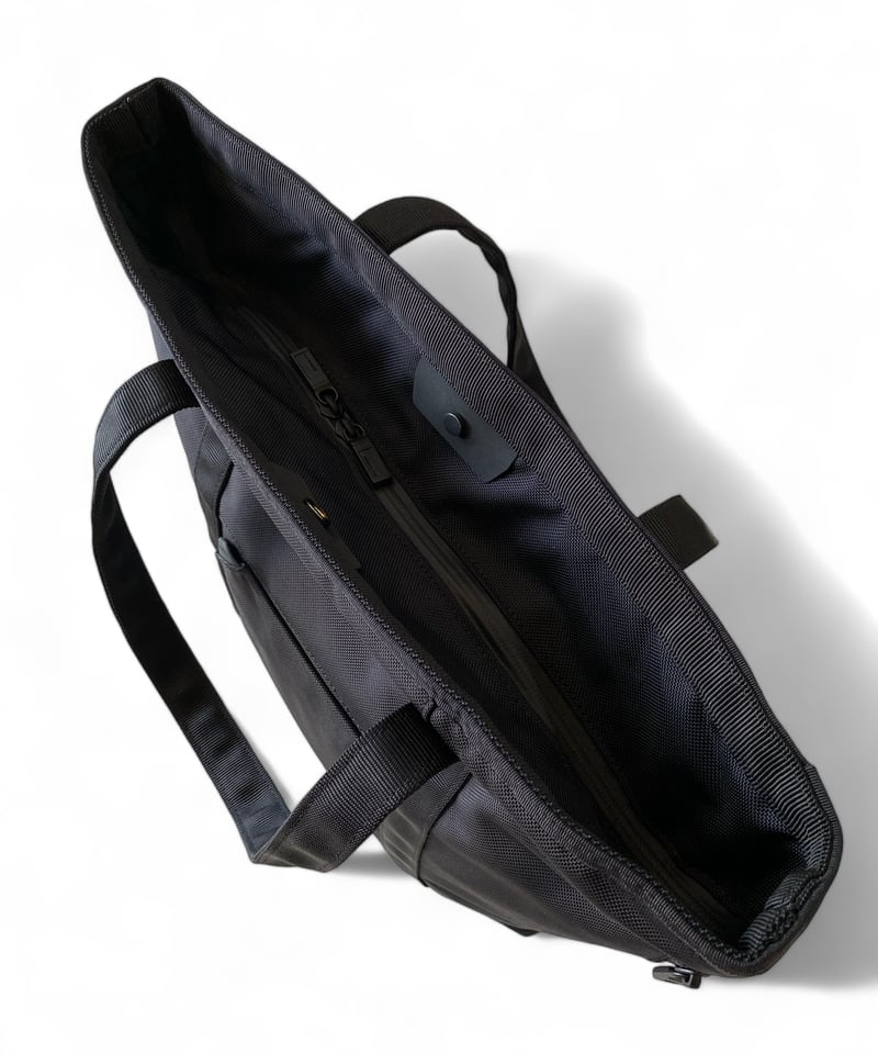 MONOLITH TOTE OFFICE M ブラック 17L MONOLITH TOTE OFFICE M