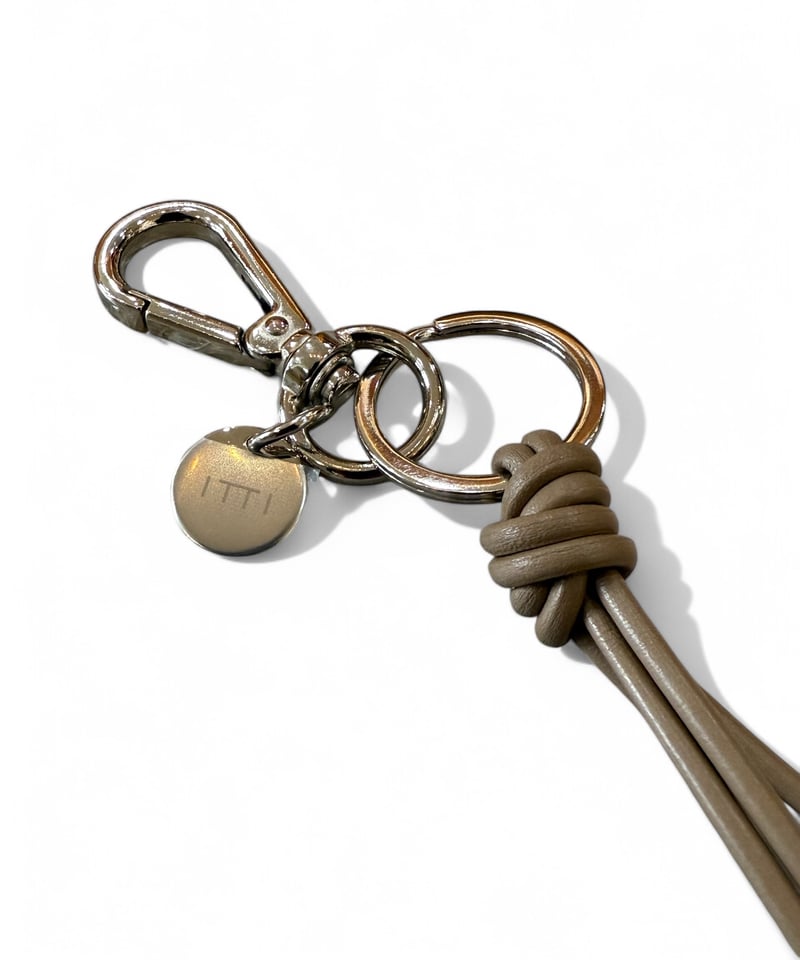 ITTI / CRISTY KNOT FINGER CIRCLE CHARM / RAPTO