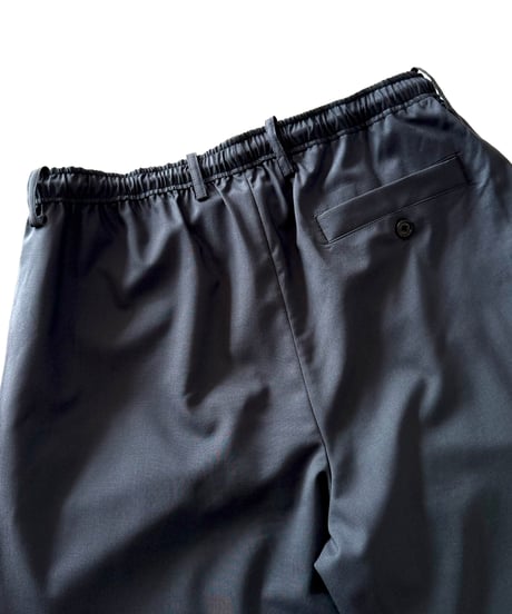 【26SS】 MARKAWARE Organic Wool 2/80 Tropical Double Pleated Easy Trousers -Charcoal-