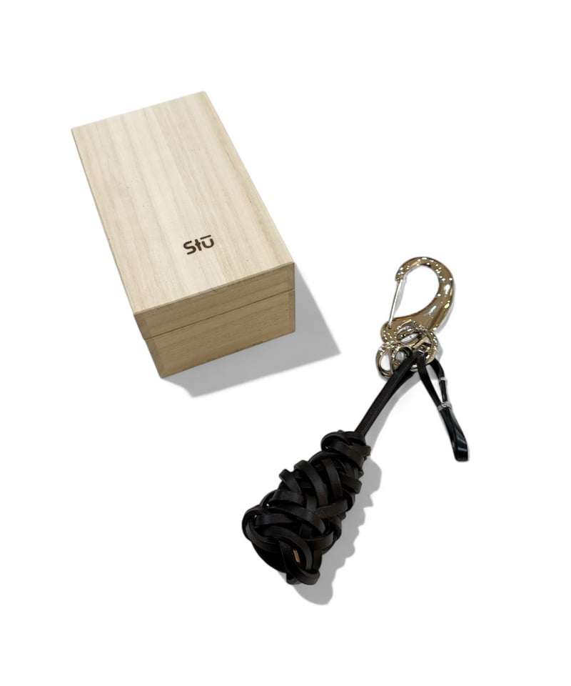 satou / take leather Keychain -kuro- | YURAGI