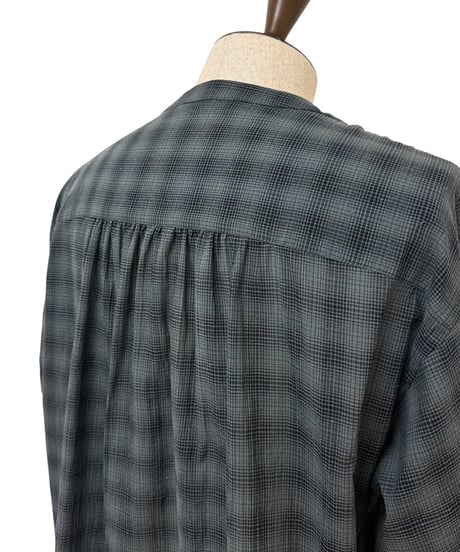 【26SS】 Urig / OMBRE CHECK V-COLLAR SEMI LONG SHIRT LS -CHACOAL-