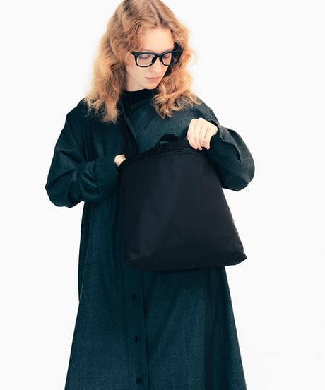 MONOLITH / TOTE SHOULDER STANDARD M -BLACK-