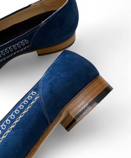 【残り1点】Post Production / Dress Pumps Embroidery Lamb Suede -Blue-