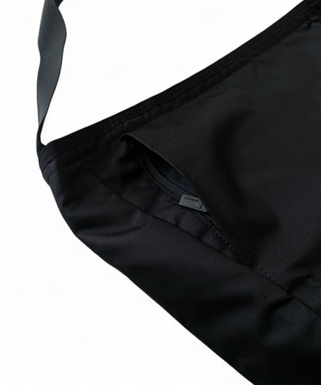 MONOLITH / SHOULDER STANDARD HEXA M -BLACK-