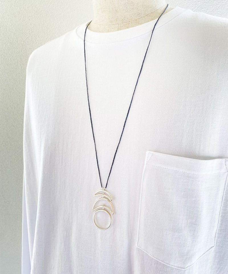 JILL PLATNER / LUNA | YURAGI JILL PLATNER / LUNA | YURAGI