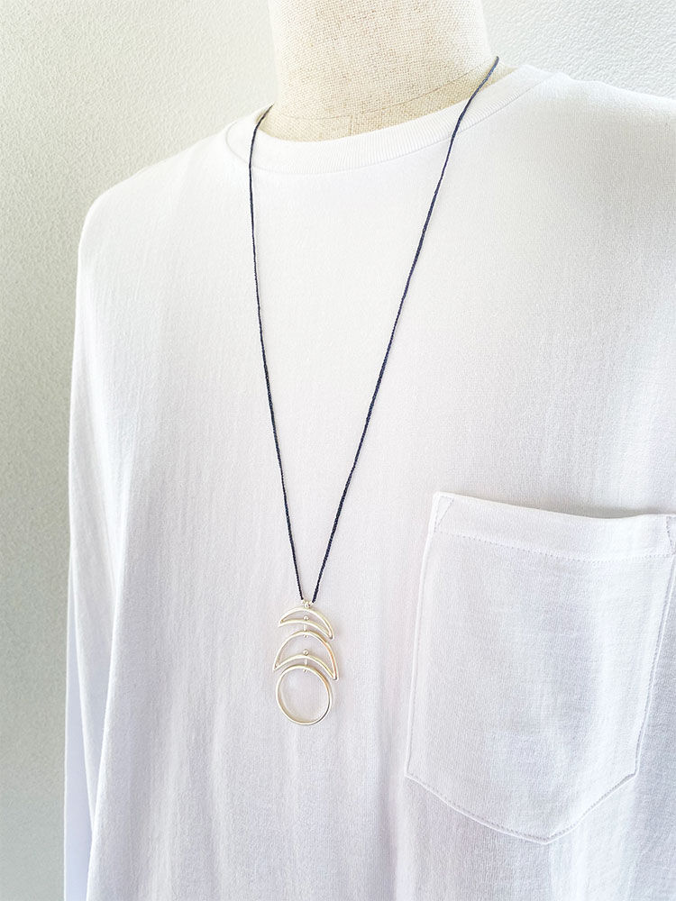 JILL PLATNER / LUNA | YURAGI JILL PLATNER / LUNA | YURAGI