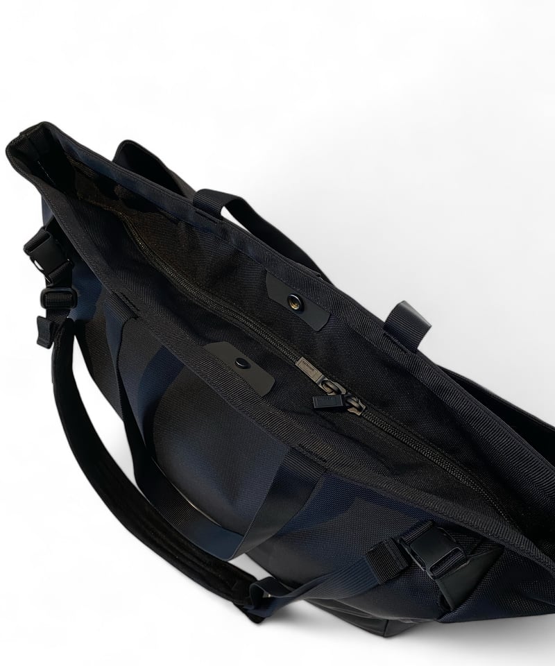 MONOLITH / SHOOTING TOTE PRO M BLACK | YURAGI