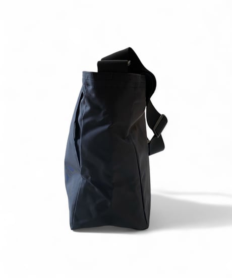 MONOLITH / SHOULDER STANDARD HEXA M -BLACK-