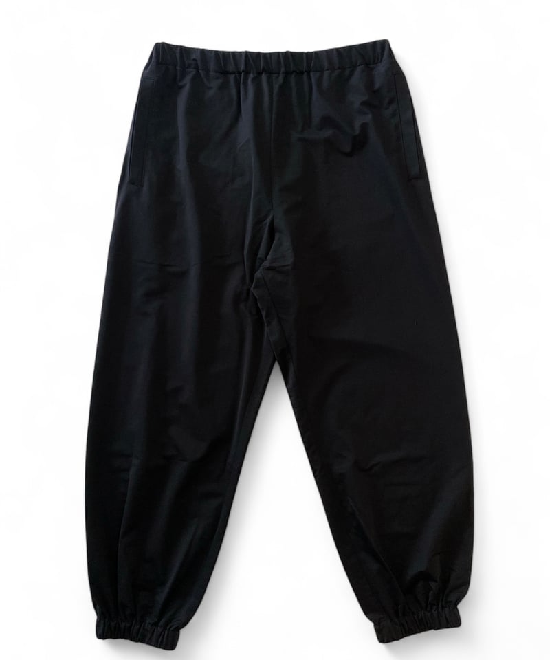 YOKO SAKAMOTO / SIDE SEAMLESS TRACK PANTS -BLAC YOKO SAKAMOTO / SIDE SEAMLESS TRACK PANTS -BLAC