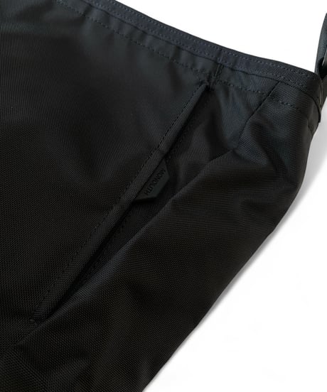 MONOLITH / SHOULDER STANDARD HEXA M -BLACK-
