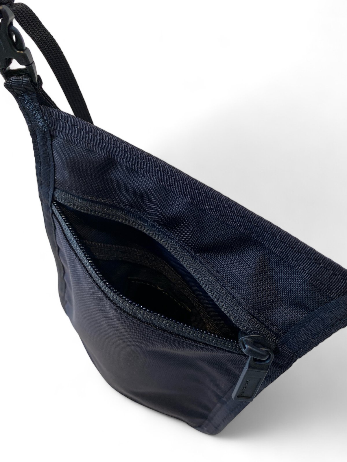 MONOLITH / NECK POUCH STANDARD S BLACK | YURAGI
