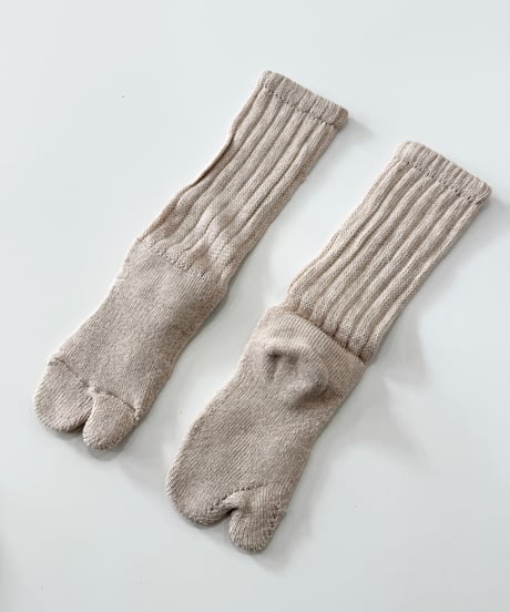 【26SS】 YOKO SAKAMOTO / TABI PILE SOCKS -HEATHER BEIGE-