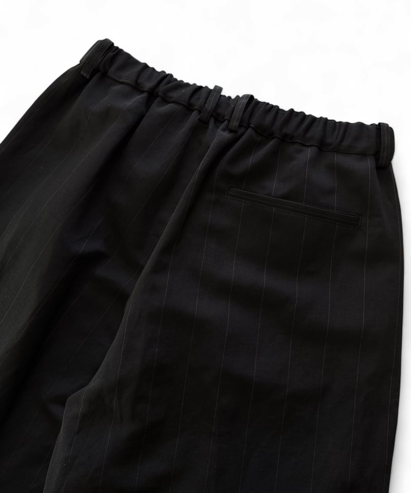 YOKO SAKAMOTO / DOUBLE PLEATED EASY PANTS -BLAC YOKO SAKAMOTO / DOUBLE PLEATED EASY PANTS -BLAC