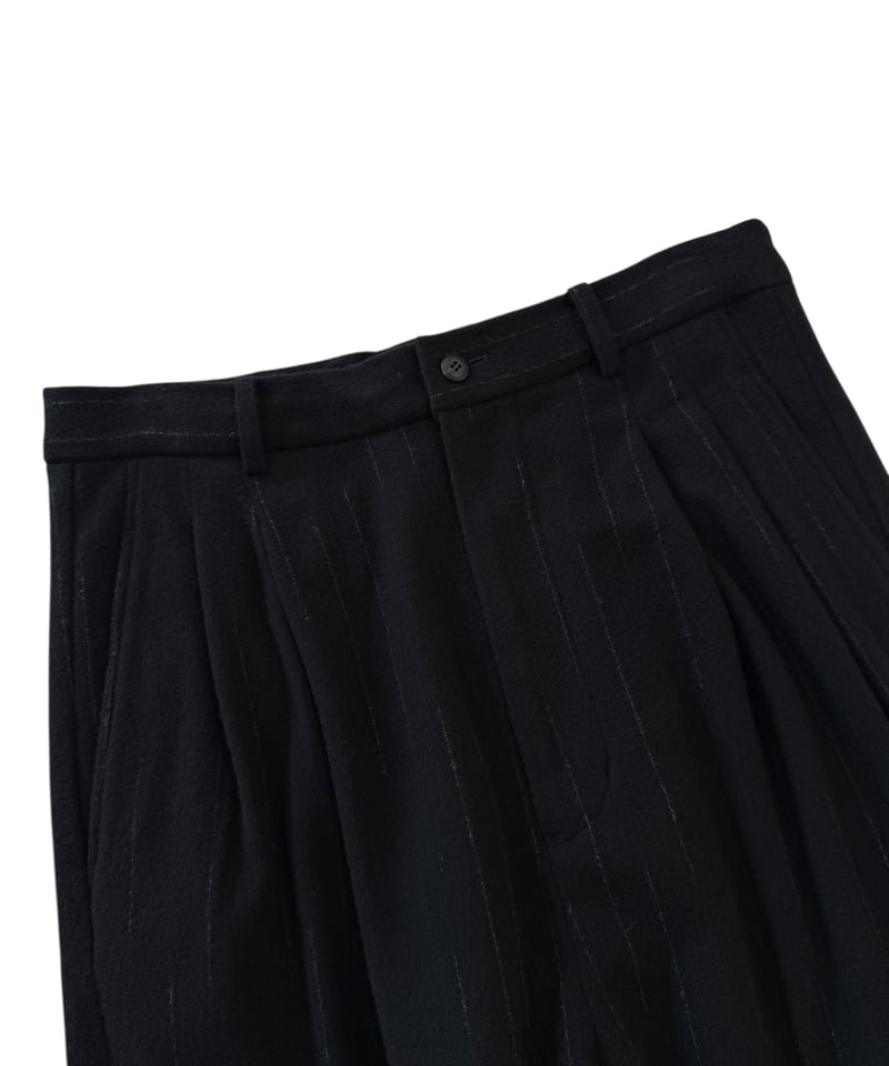 SALE】 YOKO SAKAMOTO / DOUBLE PLEATED CROPPED T