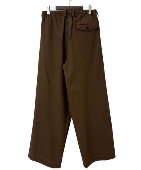 【26SS】 MARKAWARE / Organic Cotton Voile Yarn Twill Triple Pleated Easy Trousers -Burnt umber-