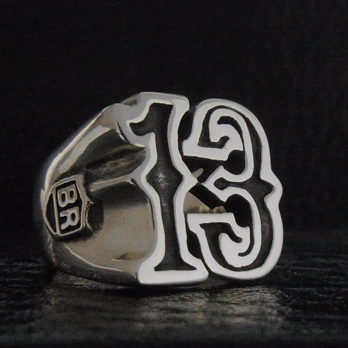 BLIND RABBIT ⅩⅢ Ring | Pan's Secret パンズシークレット