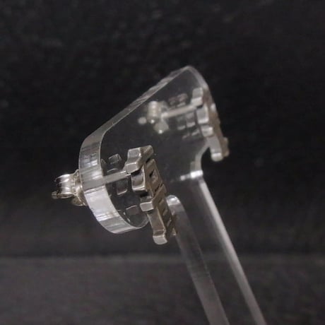 BLIND RABBIT（ブラインドラビット）左耳右耳専用PIERCE　Sサイズ