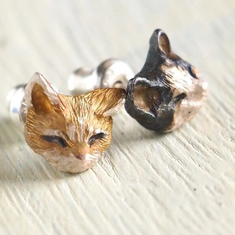 【匿名配送】DECOvienya デコヴィーニャ ピアス スズメ 植物 DECOvienya（デコヴィーニャ） 手作りアクセサリー スズメとつる