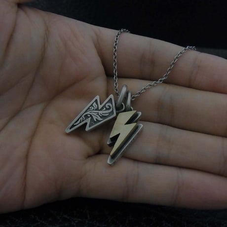BLIND RABBIT（ブラインドラビット）イナズマをモチーフにしたペンダント S