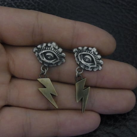 BLIND RABBIT（ブラインドラビット）Cloud AND Thunder PIERCE
