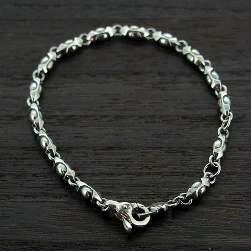 LION HEART-ライオンハート- ファングドブレスレット LION HEART-ライオンハート- ファングドブレスレット/シルバー