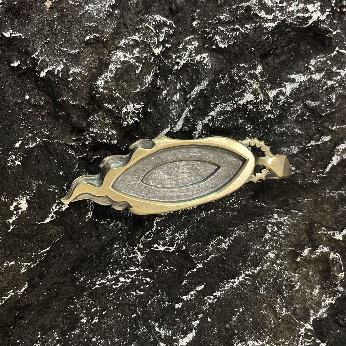 Mad Graffiti マッドグラフィティ バージンマリー 【pray】 