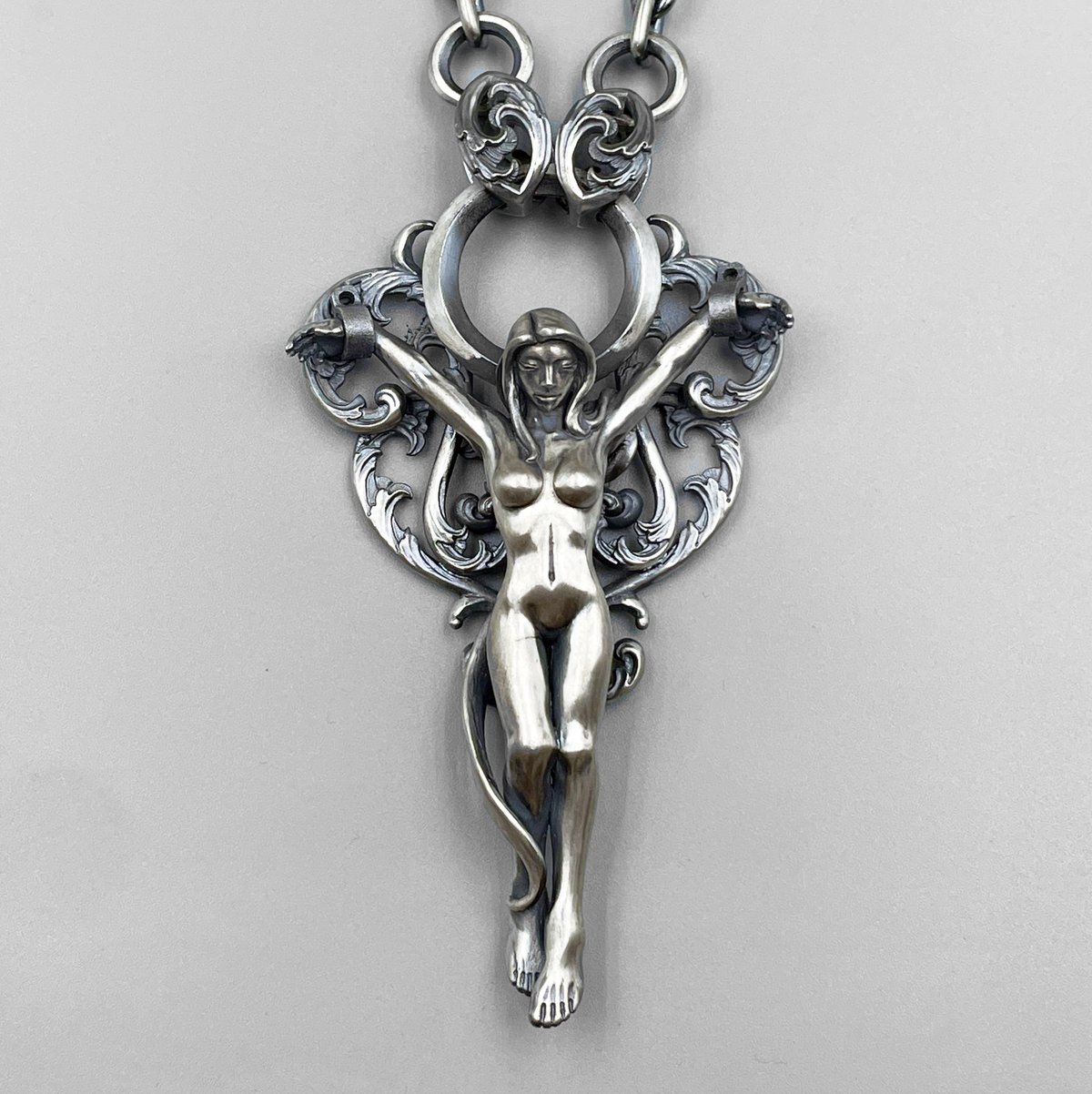 Mad Graffiti 一点物 ONE MAKE CUSTOM クルシフィクシャンアカンサス