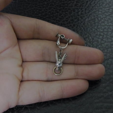 BLIND RABBIT ブラインドラビット NEVELET　Earring B