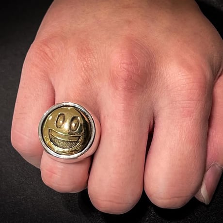 TRAVIS WALKER トラヴィスワーカー BRASS/SILVER EMOJI IN SIGNET RING