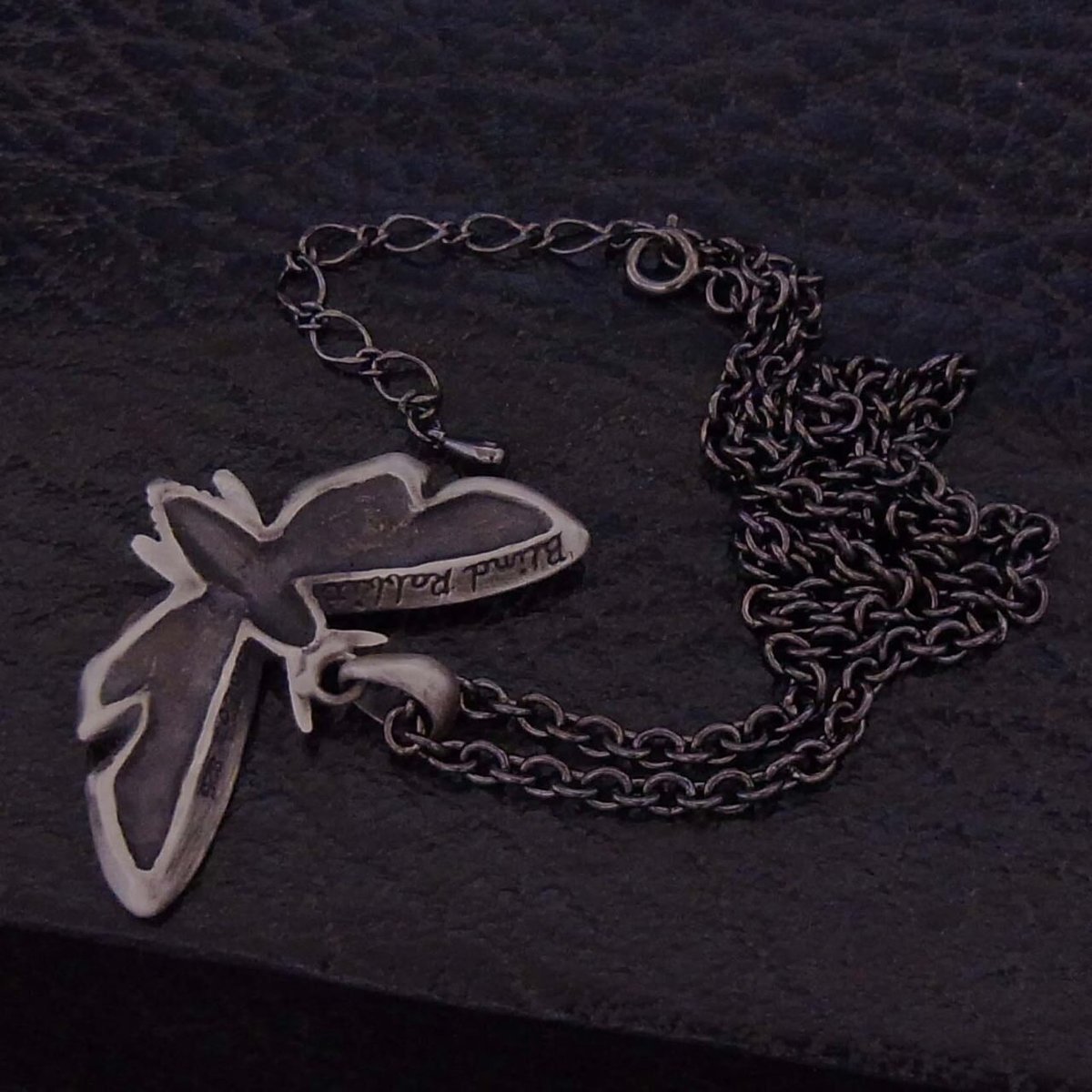 BLIND RABBIT（ブラインドラビット）メンガタスズメPENDANT | Pan's S