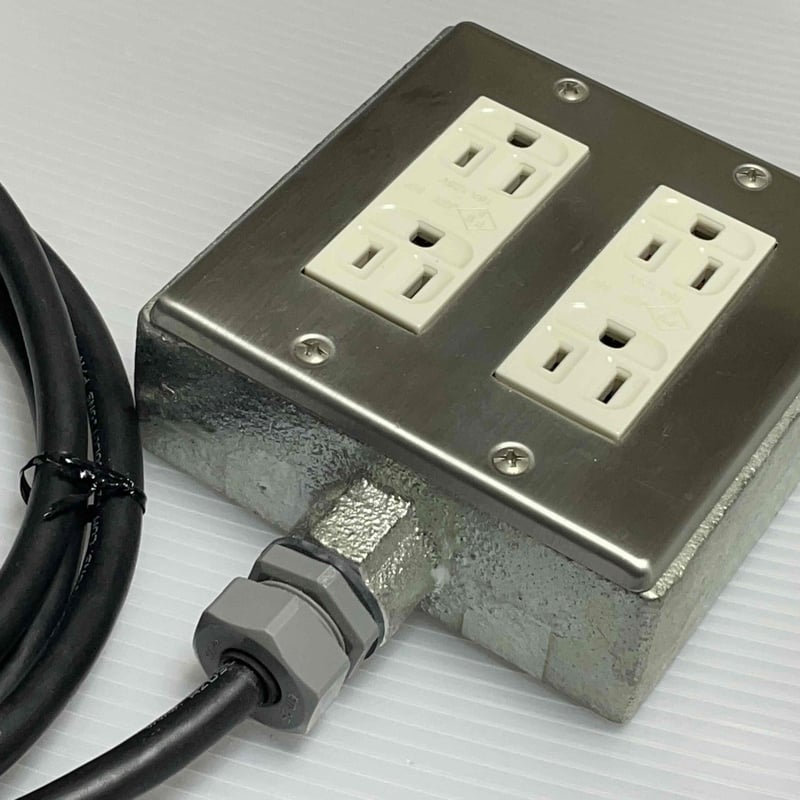 PRO CABLE プロケーブル 最高峰の4個口重鉄タップ USED品 PRO CABLE プロケーブル 最高峰の4個口重鉄タップ USED品