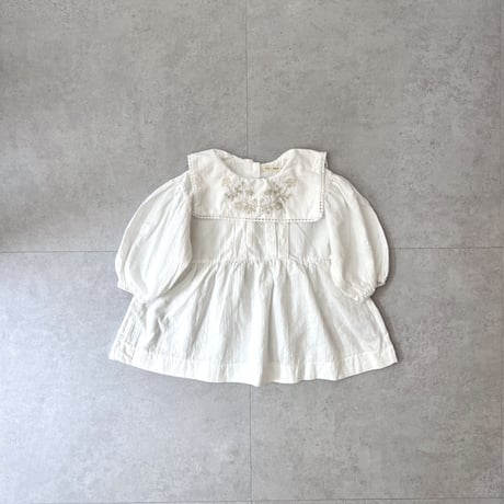 square collar dress