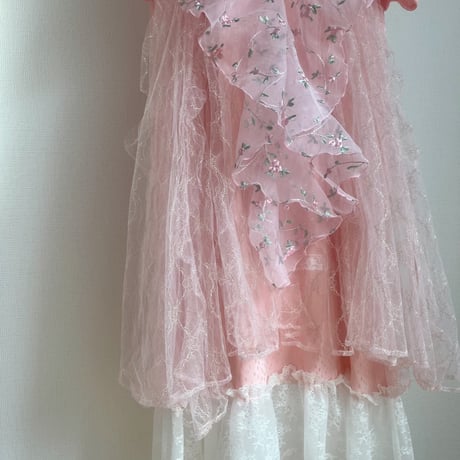 ピンク花刺繍チュールワンピース