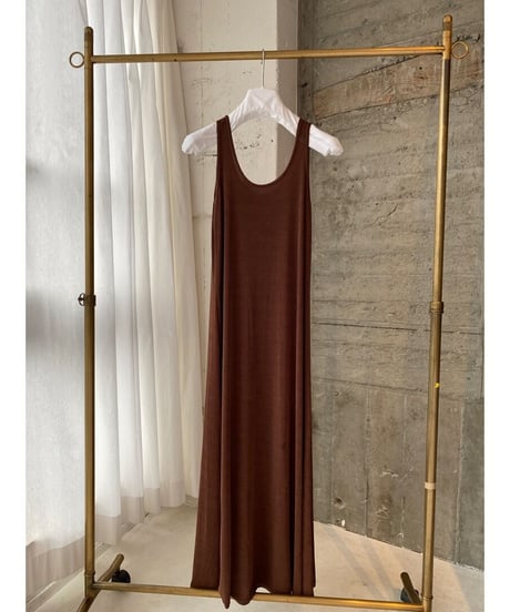 brown no sleeve dress