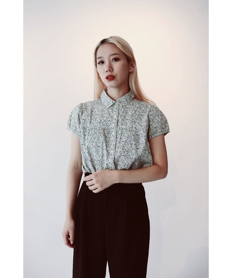 petit flower blouse