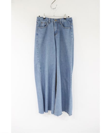 loose denim pants