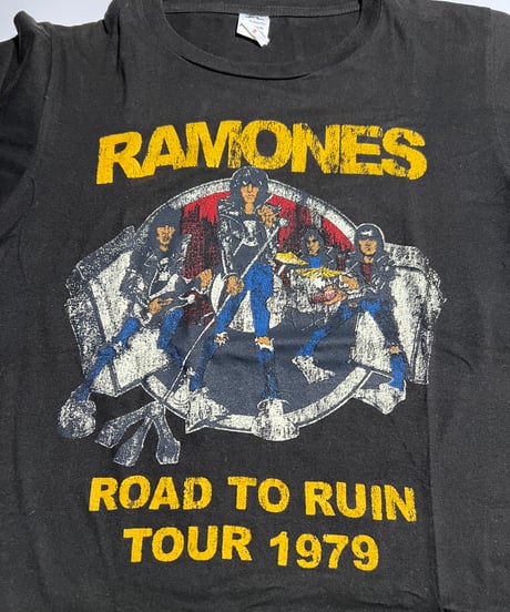 RAMONES band tee