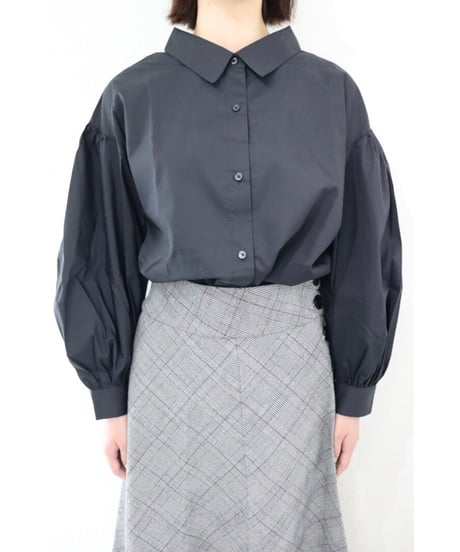 volume sleeve shirt