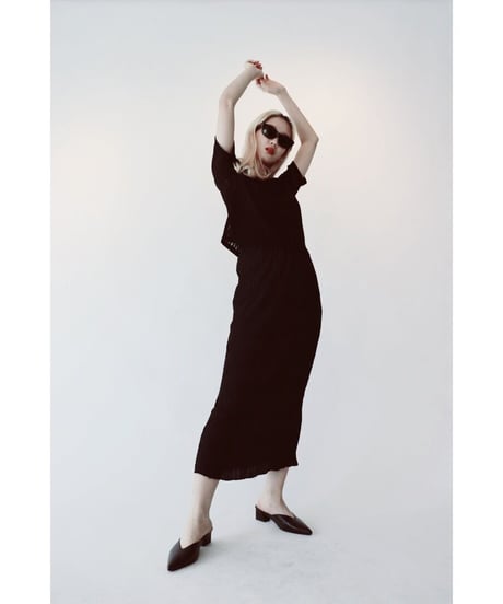 black pencil skirt
