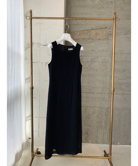 sleeveless long dress